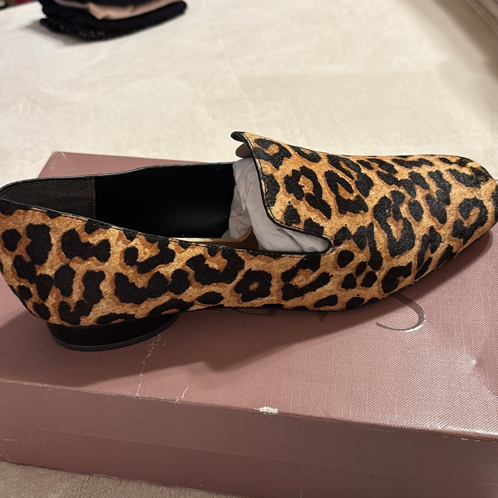 New in Box Franco Sarto A-Faith2, Camel LE Loafer Real Fur Women’s Size 9
